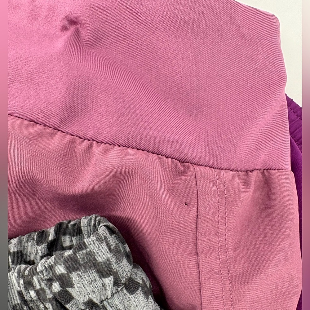 Nike & North Face Athletic Shorts 4 Pieces Bundle - Picture 14 of 14
